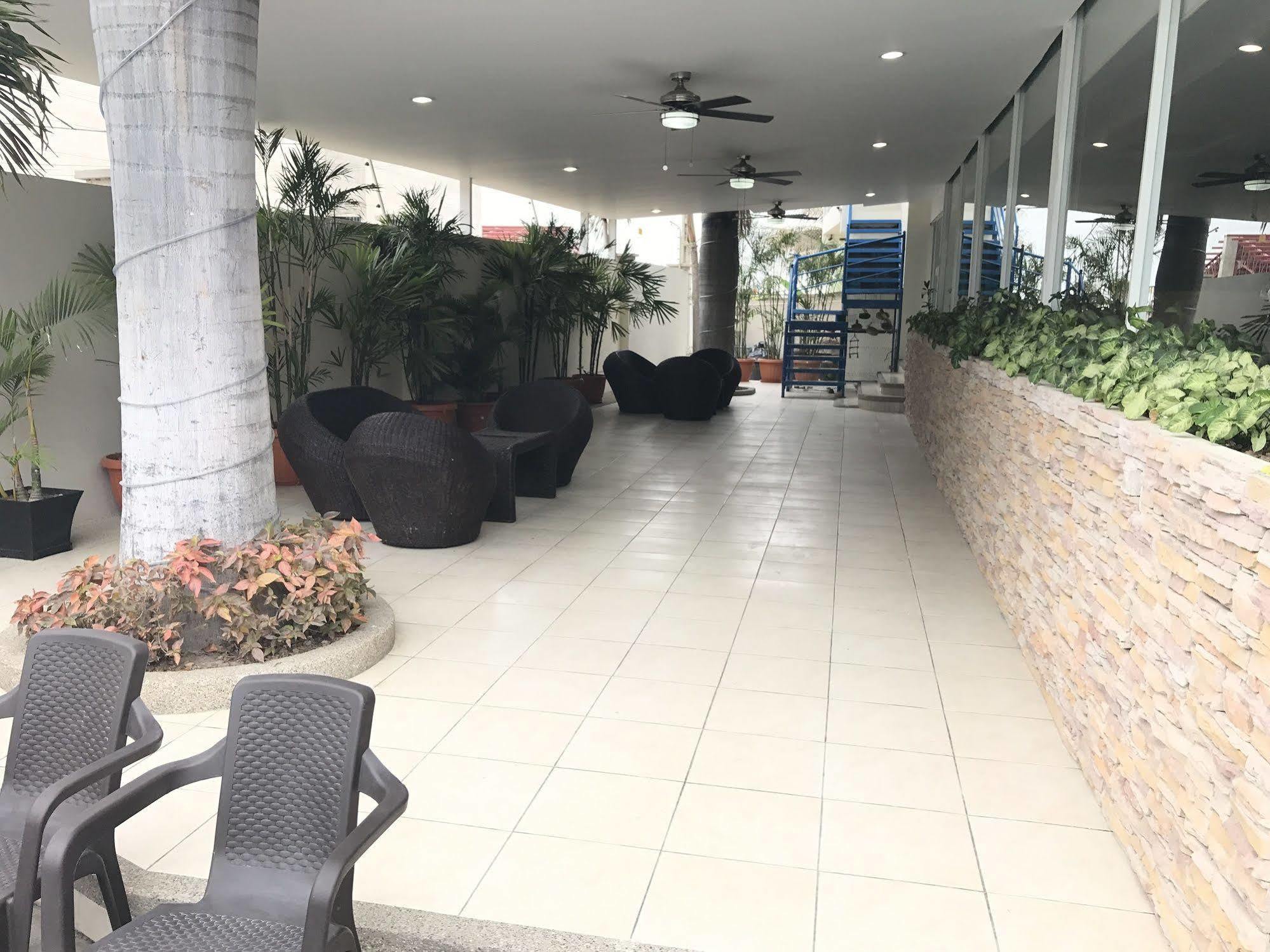 Hotel Mar Azul 만타 외부 사진